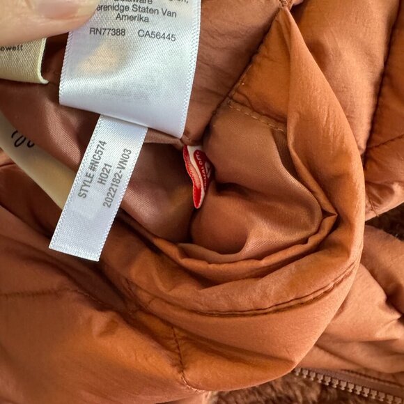 Madewell Reversible Sherpa Puffer Jacket in Warm Umber - Picture 10 of 10